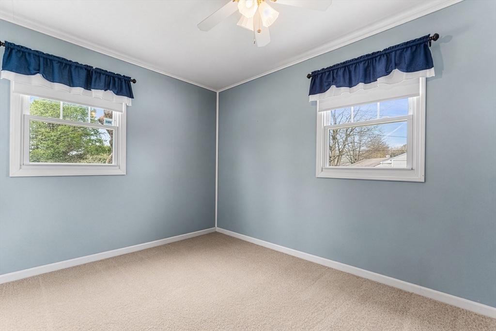 64 Rochford Circle Springfield, MA 01128 - Photo 11 of 36