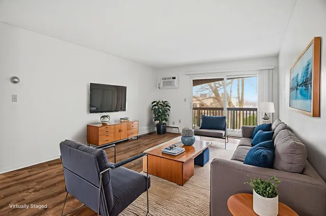 $103,000 | 2800 Hamline Avenue North, Unit 317, Roseville, MN 55113