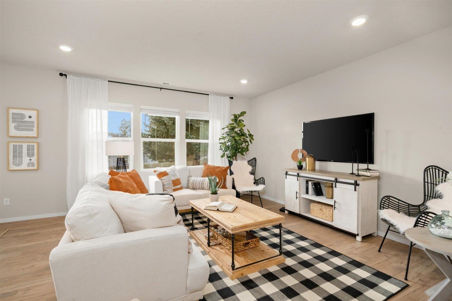 3531 South Blake Lane Spokane, WA 99206 - Photo 5 of 28