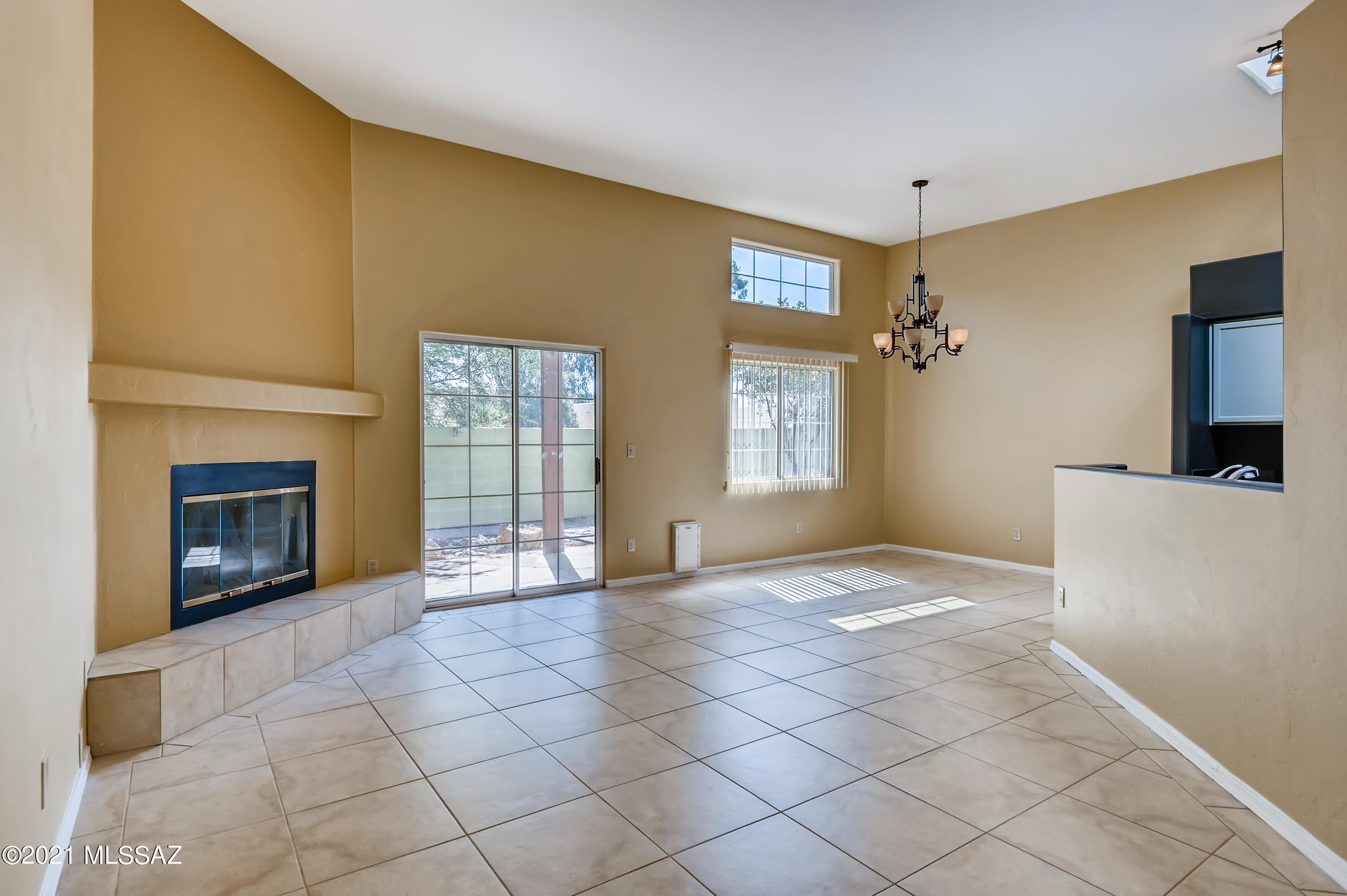 4346 East Kleindale Road Tucson, AZ 85712 - Photo 6 of 32