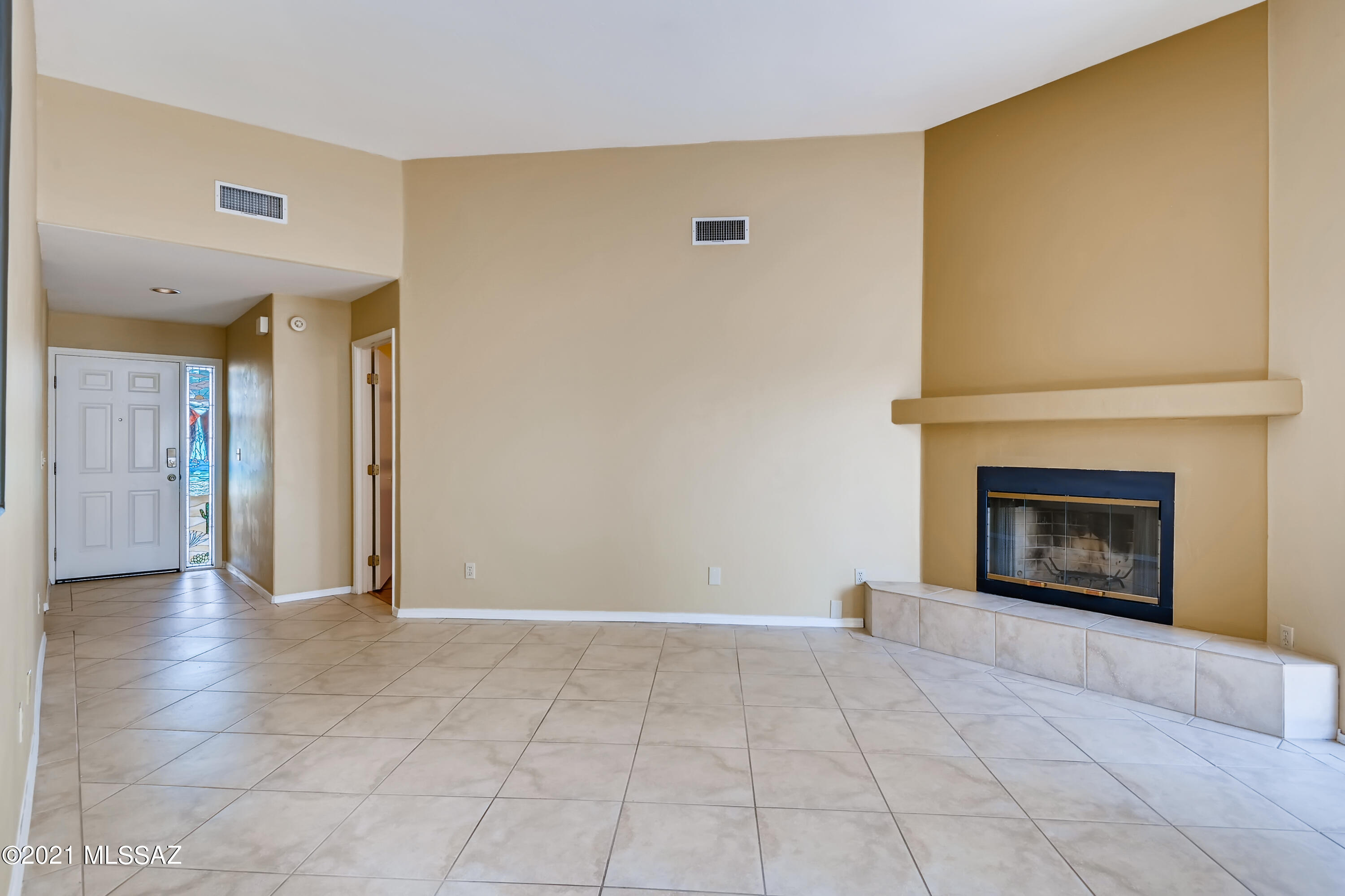 4346 East Kleindale Road Tucson, AZ 85712 - Photo 7 of 32