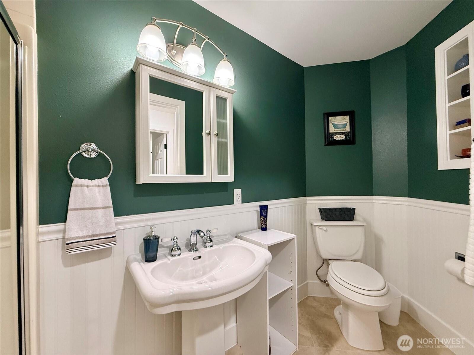 7901 196th Street Southwest, Unit 12 Edmonds, WA 98026 - Photo 24 of 35