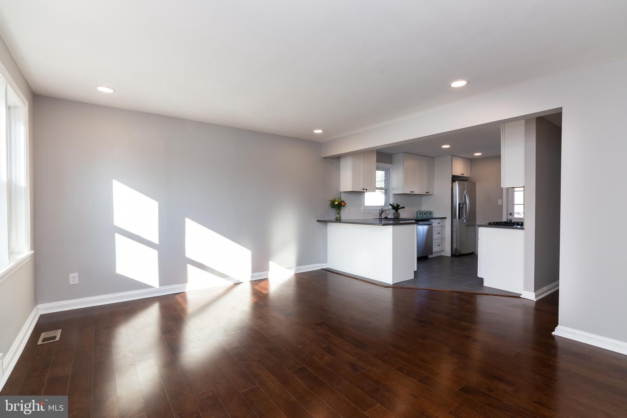 513 Lawrence Road Havertown, PA 19083 - Photo 12 of 49