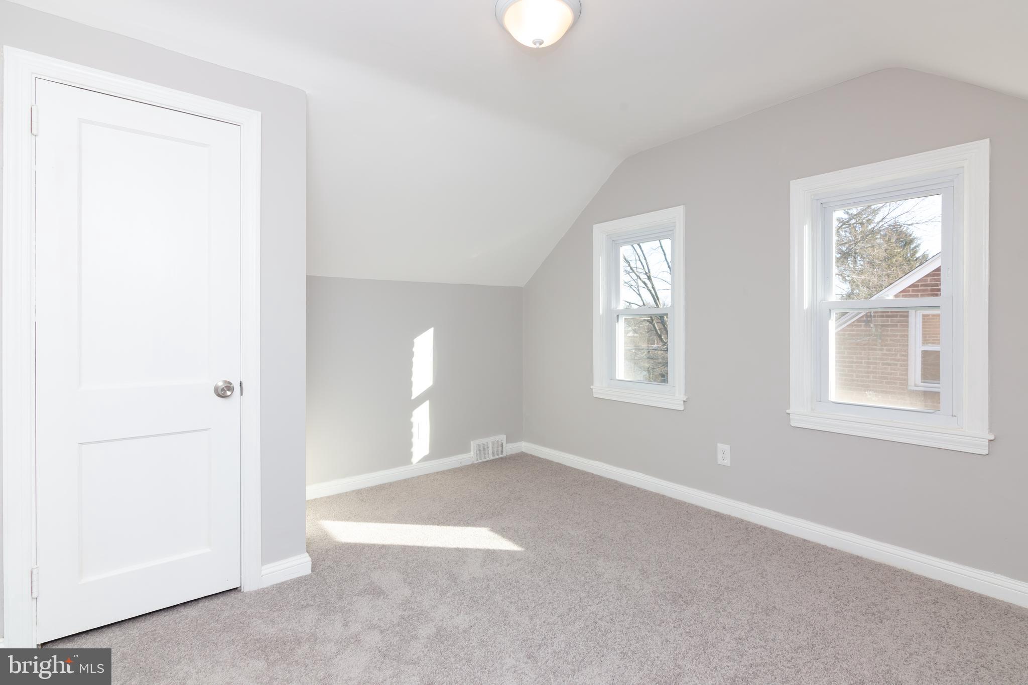 513 Lawrence Road Havertown, PA 19083 - Photo 27 of 49