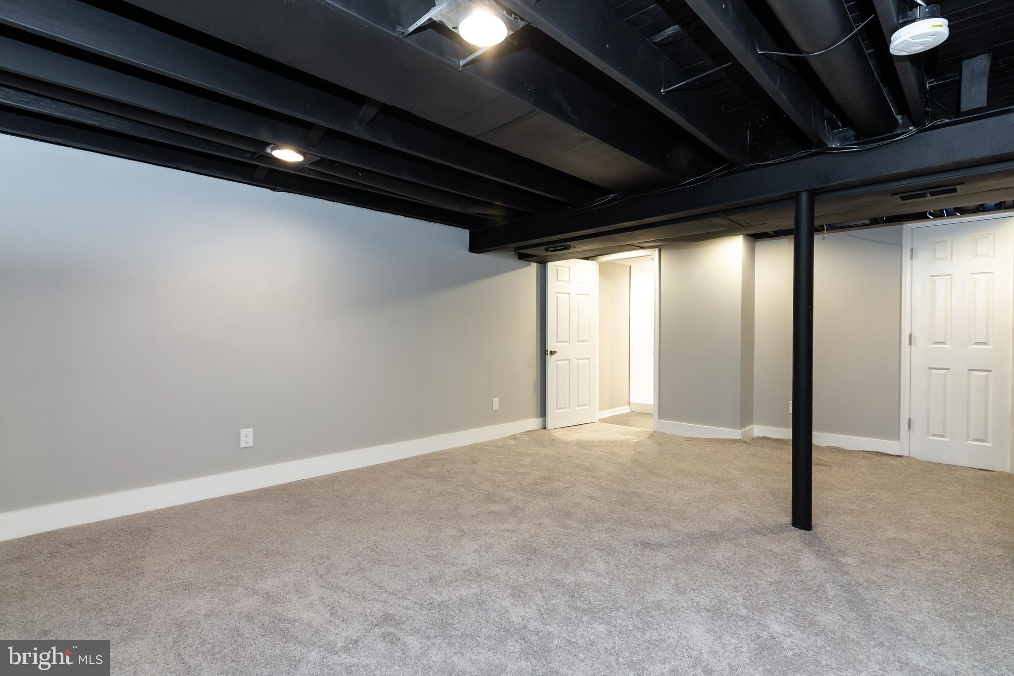513 Lawrence Road Havertown, PA 19083 - Photo 34 of 49