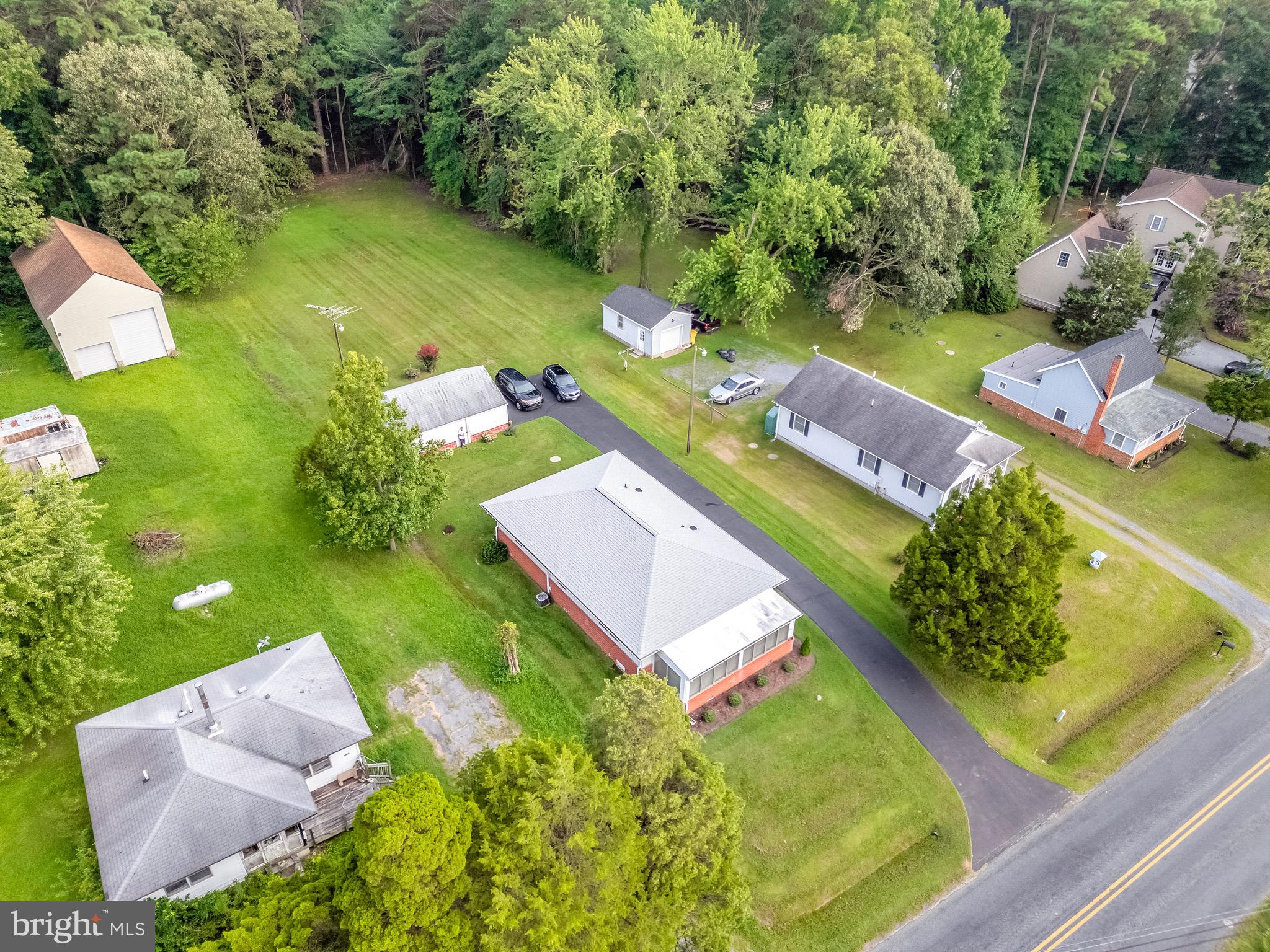 6827 Bellevue Road Royal Oak, MD 21662 - Photo 25 of 32 an aerial view of a house