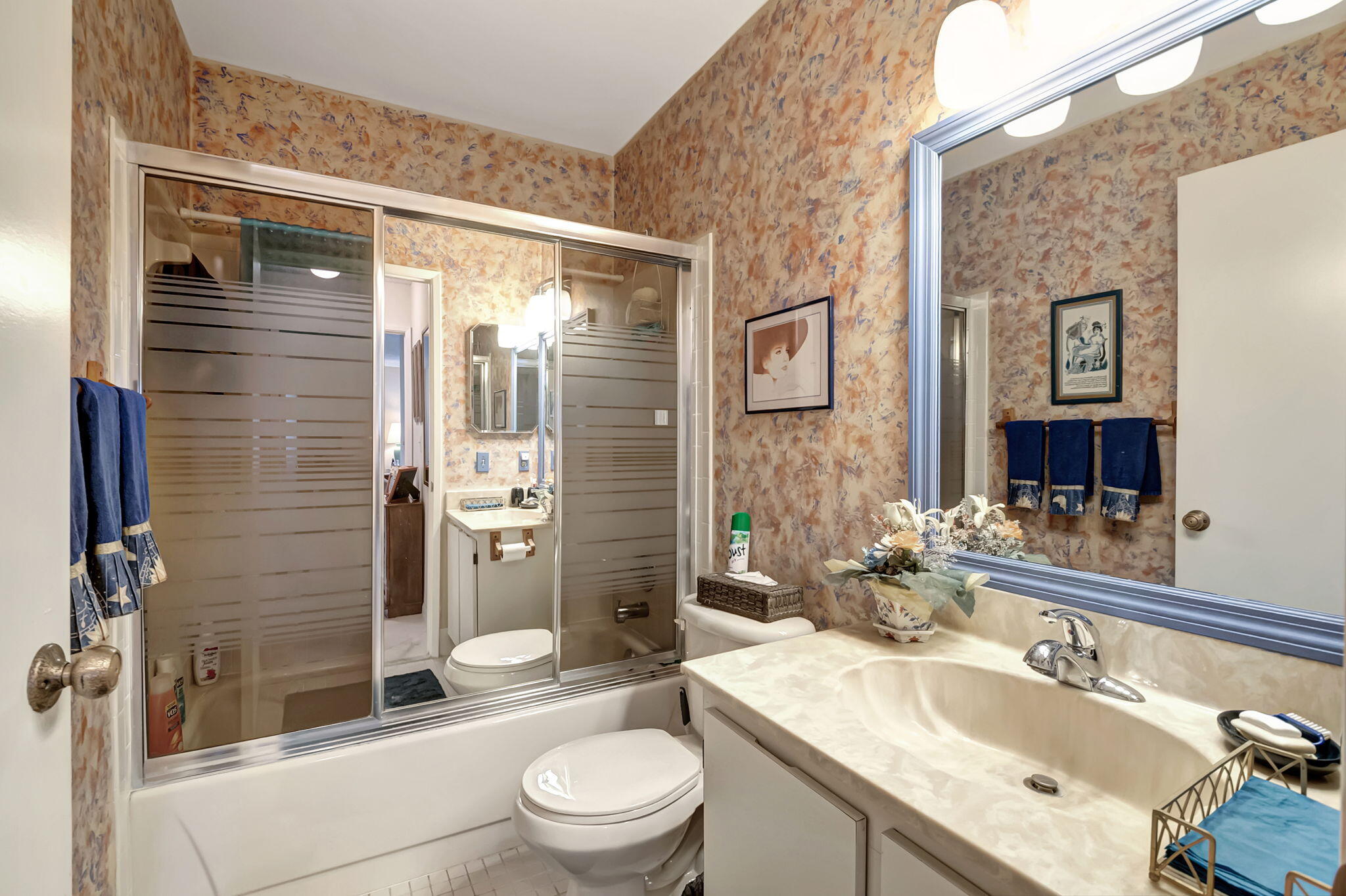 8930 Windtree Street Boca Raton, FL 33496 - Photo 16 of 25 GUEST BATH