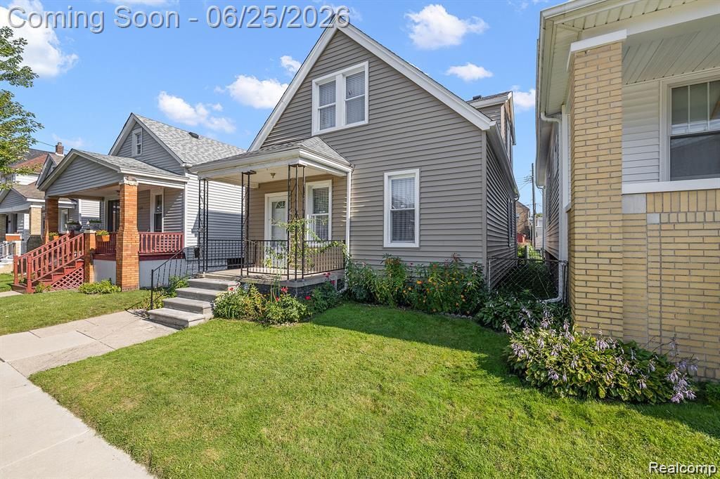 2310 Neibel Street Hamtramck, MI 48212 - Photo 3 of 31