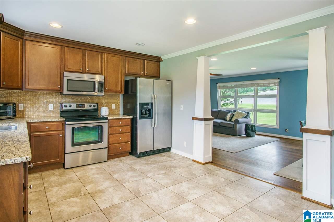 4408 Dolly Ridge Road Birmingham, AL 35243 - Photo 11 of 27 Gallery Image 11