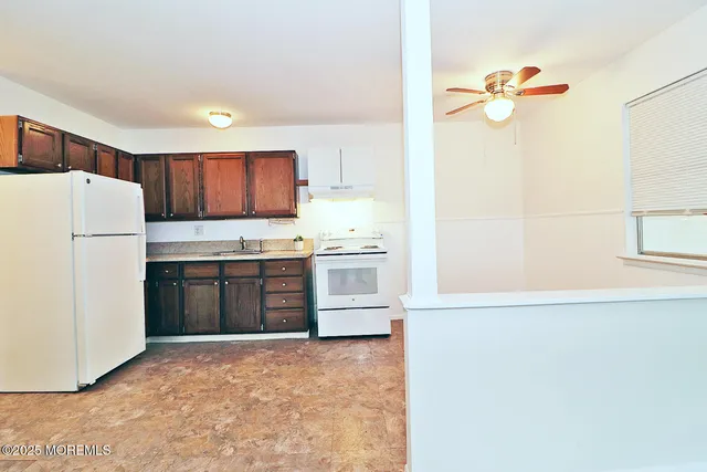 $69,900 | 5 Valley Stream Drive, Unit B, Whiting, NJ 08759