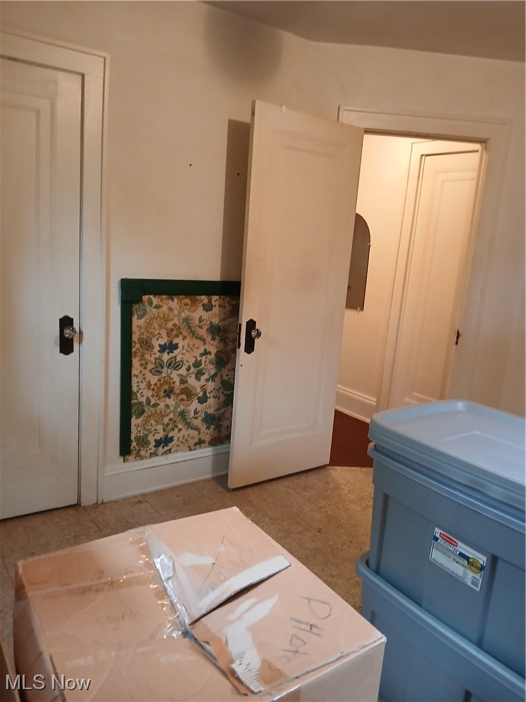 3609 Stoer Road Beachwood, OH 44122 - Photo 17 of 31 2nd Bedroom