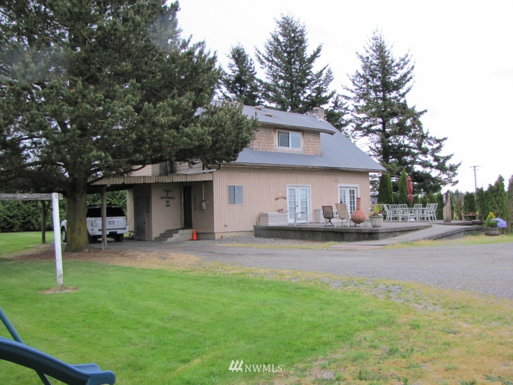 8661 Benson Road Lynden, WA 98264 - Photo 22 of 25