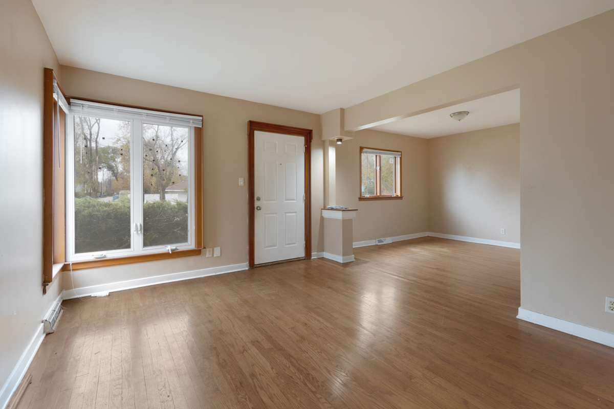 1538 State Line Road Calumet City, IL 60409 - Photo 3 of 20
