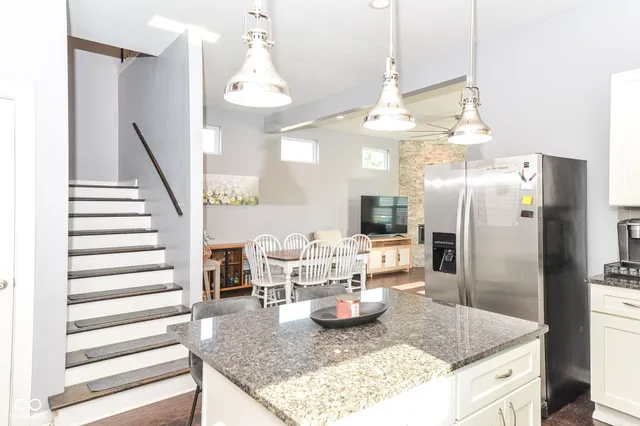 $349,900 | 519 Lincoln Street, Indianapolis, IN 46203