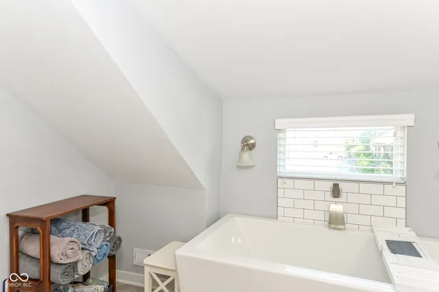 $349,900 | 519 Lincoln Street, Indianapolis, IN 46203