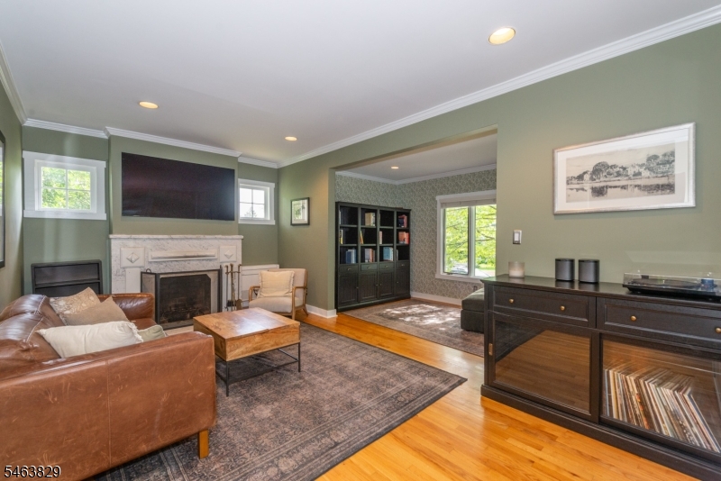 133 Buckingham Road Montclair, NJ 07043 - Photo 5 of 31 Gallery Image 5