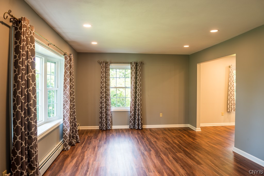 852 Strong Road Tully, NY 13159 - Photo 20 of 42 Light Fille dLiving Room