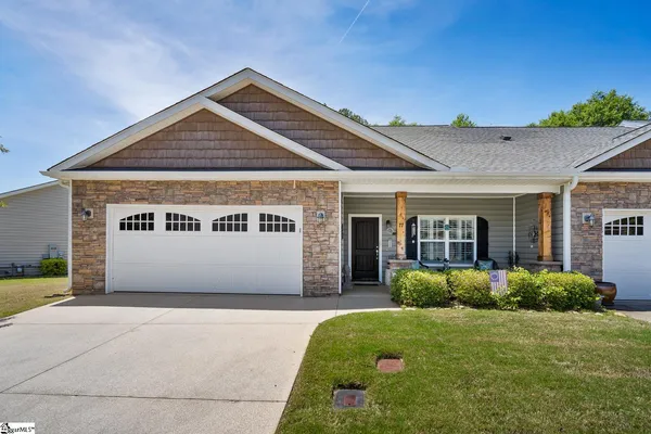 $315,000 | 77 Hillsborough Drive, Anderson, SC 29621