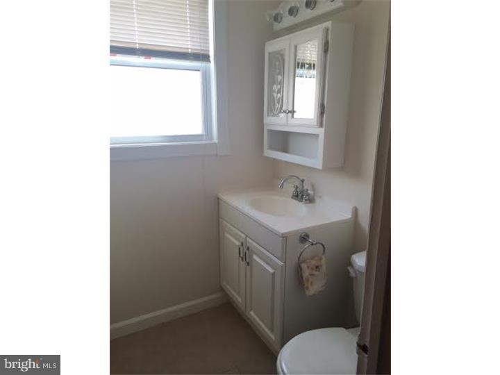 3506 Primrose Road Philadelphia, PA 19114 - Photo 14 of 20 Bathroom