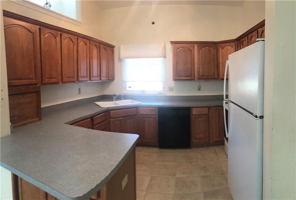 1853 Golfview Drive, Unit 1853 Springfield, OH 45503 - Photo 7 of 27
