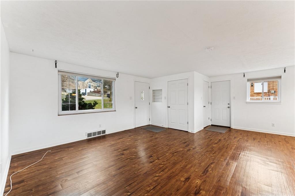 95 Bartley Road Pittsburgh, PA 15241 - Photo 8 of 22 Gallery Image 8