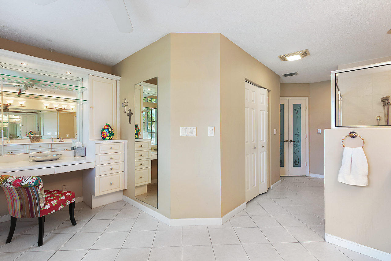 22074 West Soliel Circle Boca Raton, FL 33433 - Photo 19 of 34 019-22074SolielCirW-BocaRaton-FL-small