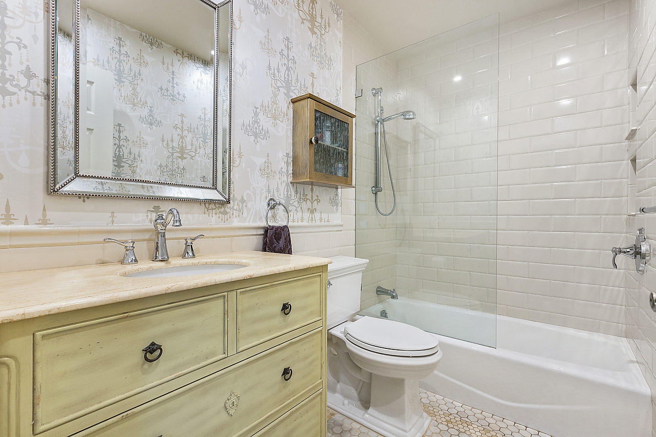22074 West Soliel Circle Boca Raton, FL 33433 - Photo 20 of 34 020-22074SolielCirW-BocaRaton-FL-small