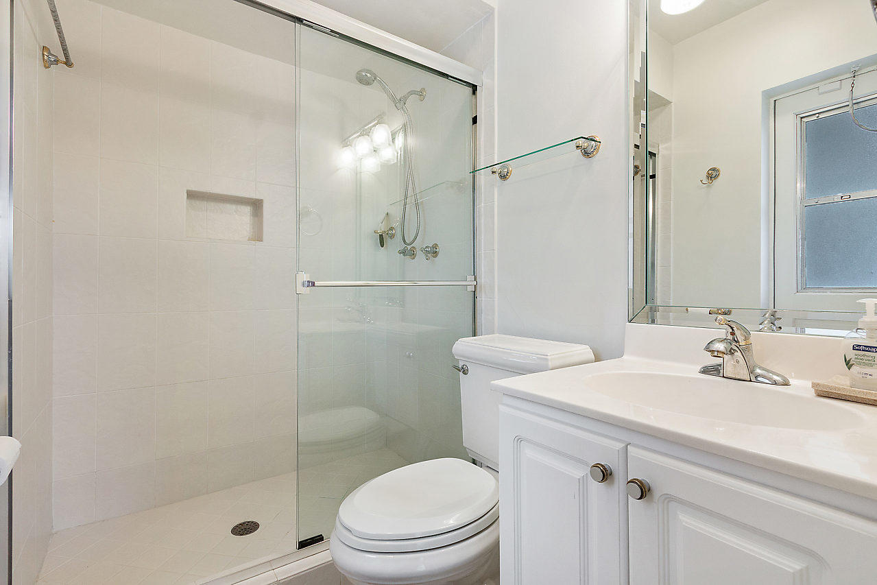 22074 West Soliel Circle Boca Raton, FL 33433 - Photo 22 of 34 022-22074SolielCirW-BocaRaton-FL-small