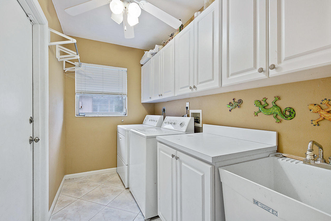 22074 West Soliel Circle Boca Raton, FL 33433 - Photo 25 of 34 025-22074SolielCirW-BocaRaton-FL-small