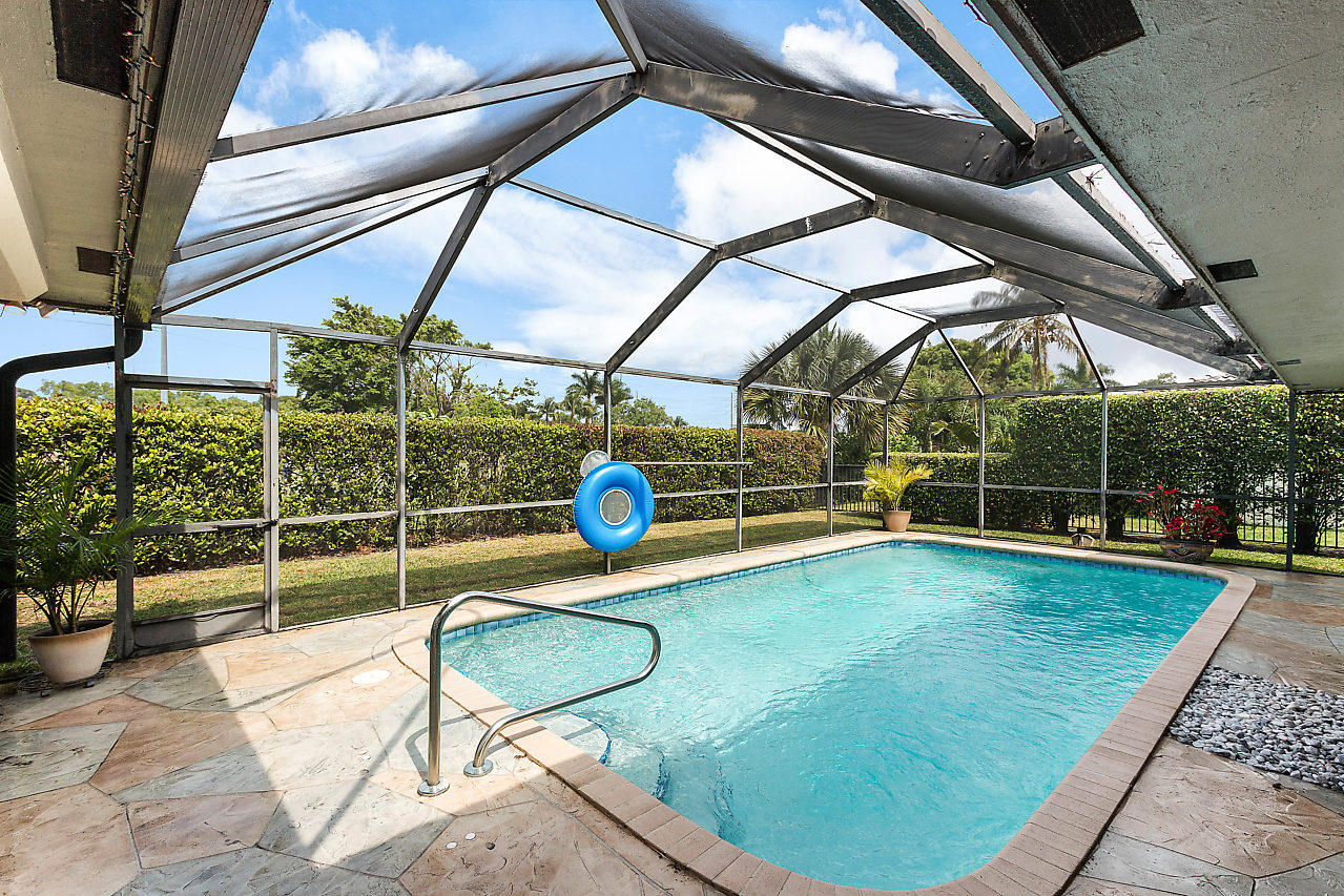 22074 West Soliel Circle Boca Raton, FL 33433 - Photo 27 of 34 027-22074SolielCirW-BocaRaton-FL-small
