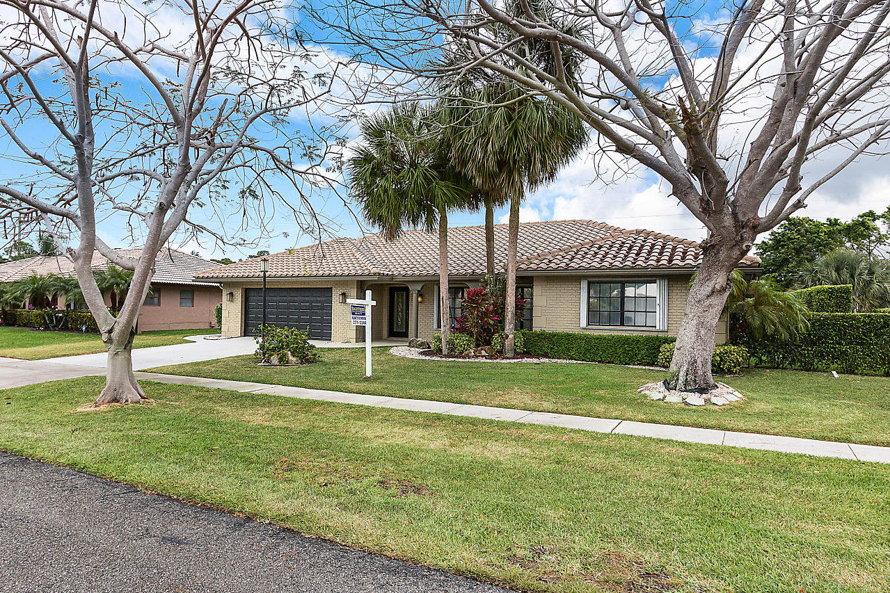 22074 West Soliel Circle Boca Raton, FL 33433 - Photo 3 of 34 003-22074SolielCirW-BocaRaton-FL-small