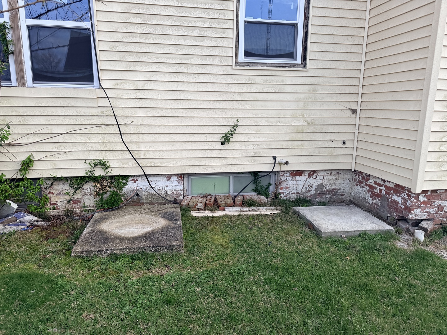 101 5th Street Carmi, IL 62821 - Photo 16 of 28