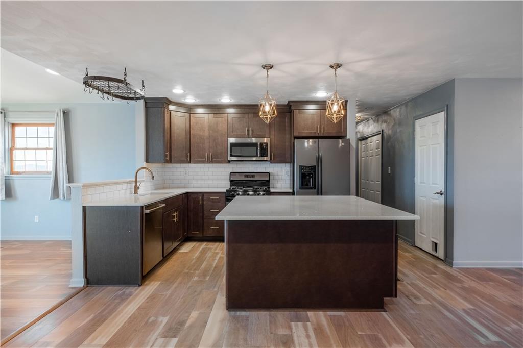 148 Rustic Ridge Drive Pittsburgh, PA 15239 - Photo 8 of 25 Gallery Image 8