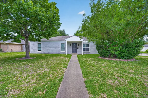 $2,500 | 5822 Reamer Street, Houston, TX 77074