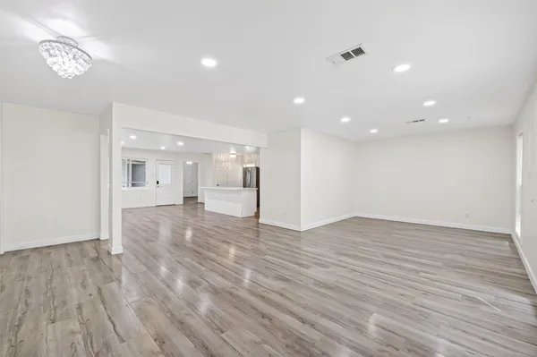 $2,500 | 5822 Reamer Street, Houston, TX 77074