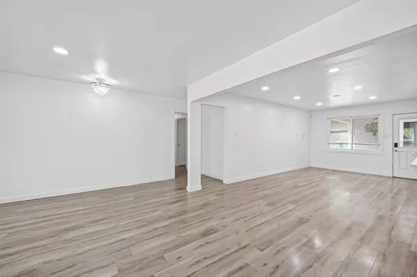 $2,500 | 5822 Reamer Street, Houston, TX 77074