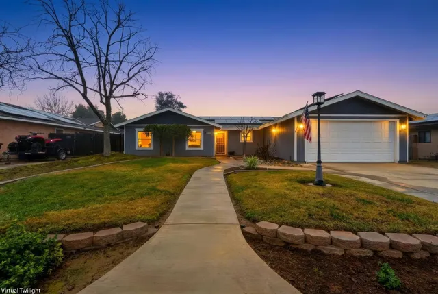 $395,000 | 813 West Willow Street, Exeter, CA 93221