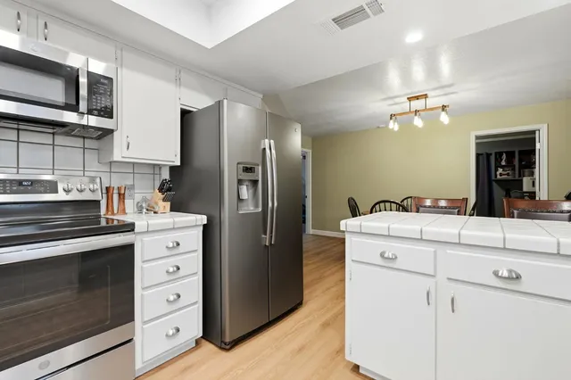 $395,000 | 813 West Willow Street, Exeter, CA 93221