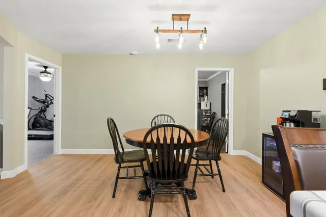 $395,000 | 813 West Willow Street, Exeter, CA 93221