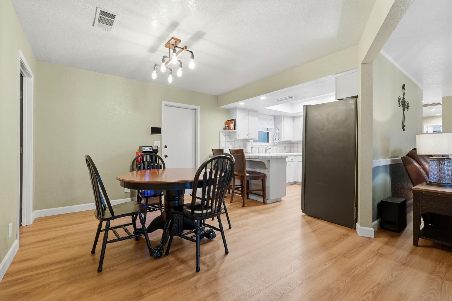 813 West Willow Street Exeter, CA 93221 - Photo 20 of 42