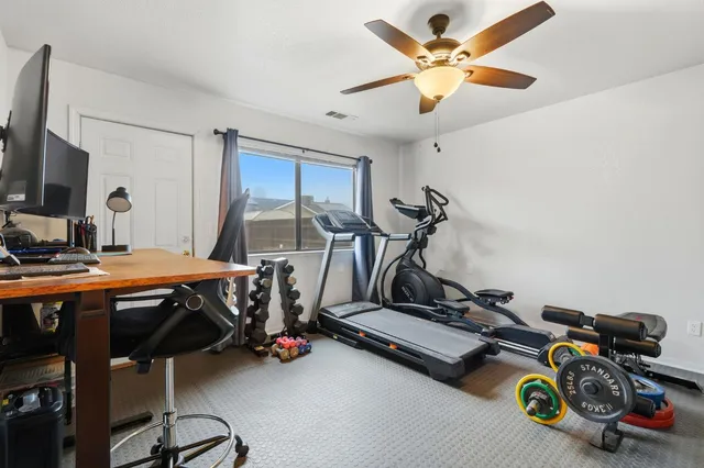 $395,000 | 813 West Willow Street, Exeter, CA 93221