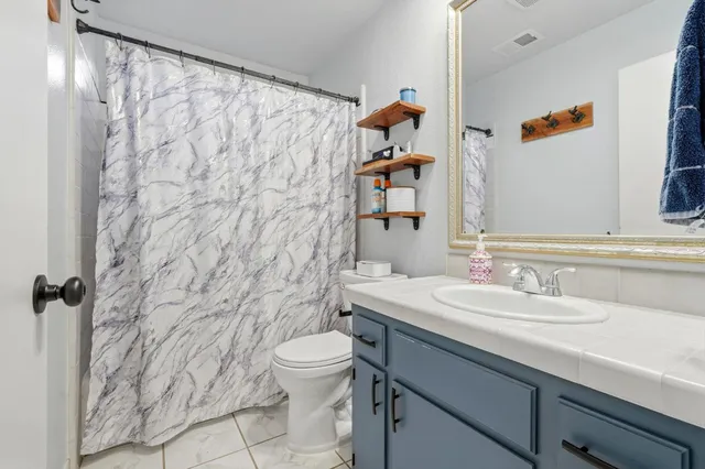 $395,000 | 813 West Willow Street, Exeter, CA 93221