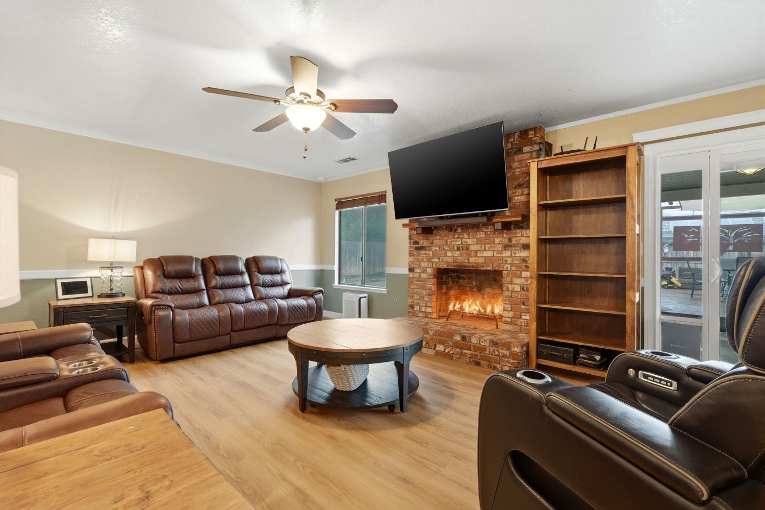 813 West Willow Street Exeter, CA 93221 - Photo 9 of 42