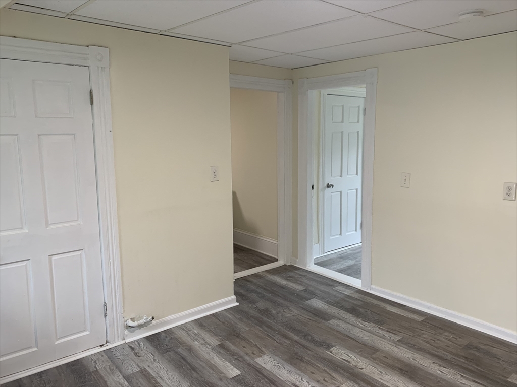4 South Ward Street Worcester, MA 01610 - Photo 8 of 24