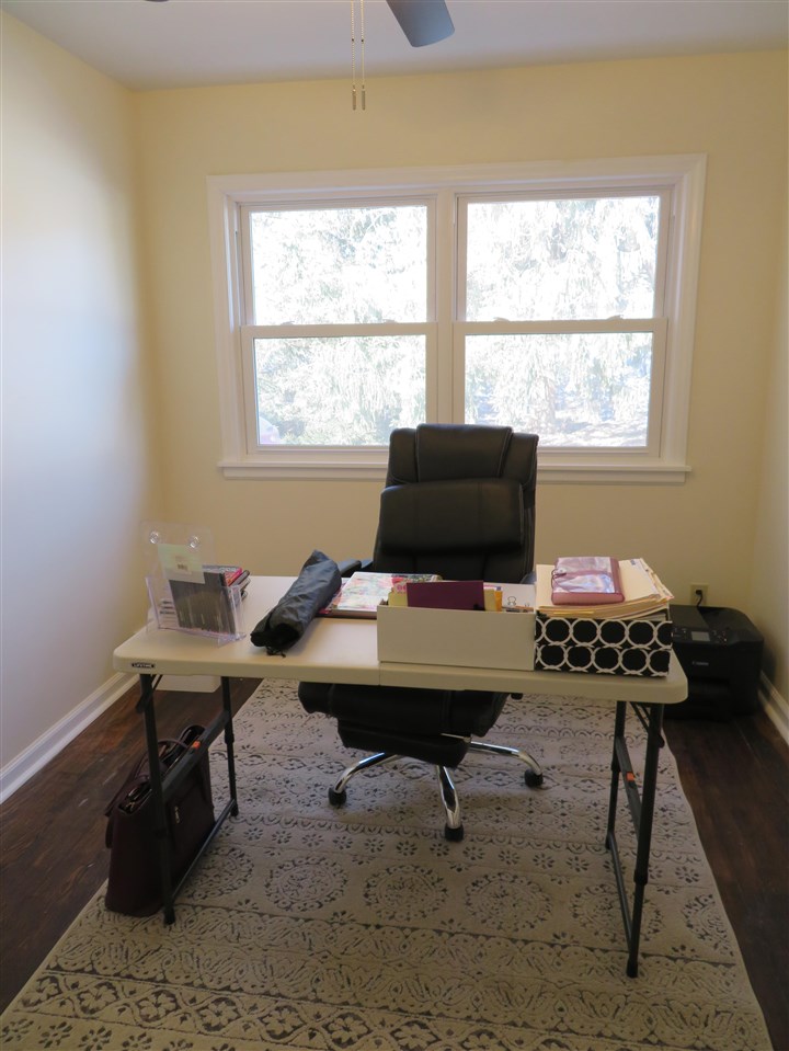 507 Bon Air Road Lansing, MI 48917 - Photo 23 of 36 50064633-22.JPG
