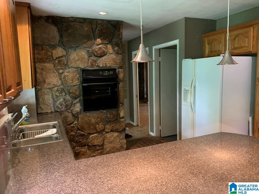 604 Crestview Road Anniston, AL 36207 - Photo 5 of 35