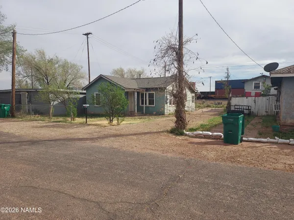 $230,000 | 913 West 1st Street, Winslow, AZ 86047