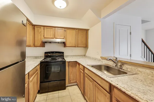 $315,000 | 11406 Locustdale Terrace, Unit 370, Germantown, MD 20876