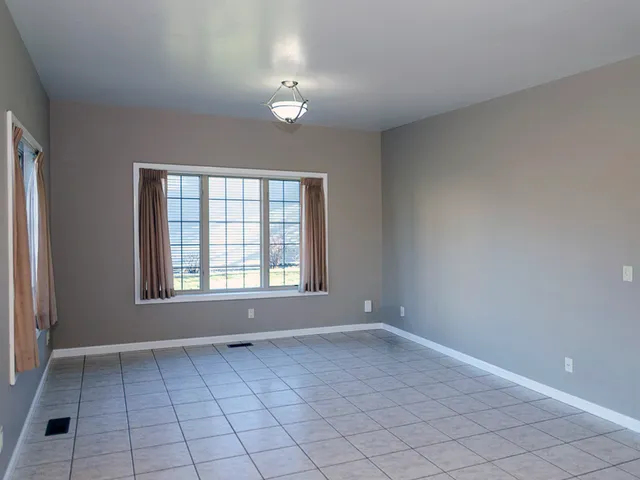 $595,000 | 100 Walden Pond Boulevard, Monticello, IL 61856