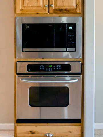 $595,000 | 100 Walden Pond Boulevard, Monticello, IL 61856